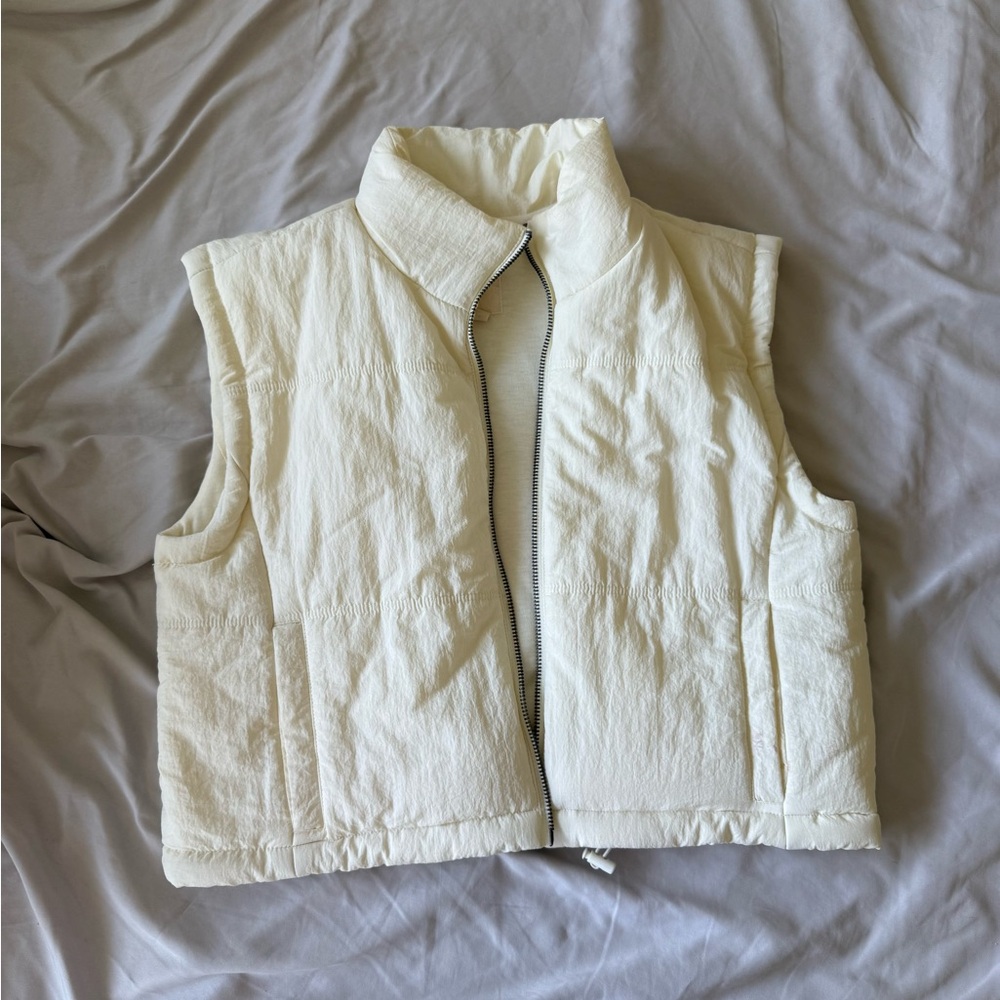 thread + supply cream/white cropped vest size xs